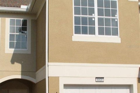 Townhouse in Orlando, Florida 3 bedrooms, 155.33 sq.m. № 1910425 - photo 1
