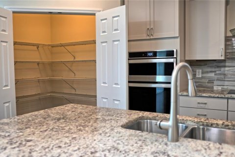 Casa en venta en Riverview, Florida, 5 dormitorios, 388.33 m2 № 2216854 - foto 11