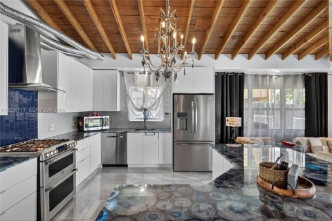 Villa ou maison à louer à Pompano Beach, Floride: 3 chambres, 123 m2 № 2171740 - photo 10