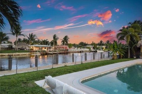 Villa ou maison à louer à Pompano Beach, Floride: 3 chambres, 123 m2 № 2171740 - photo 4