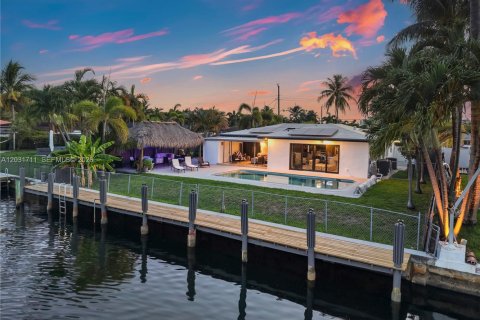 Villa ou maison à Pompano Beach, Floride 3 chambres, 123 m2 № 2171740