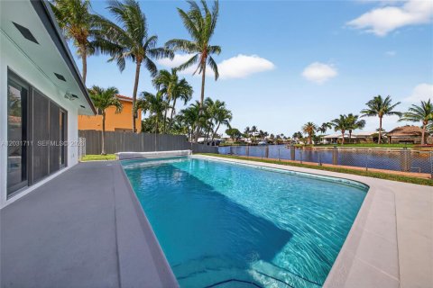 Villa ou maison à louer à Pompano Beach, Floride: 3 chambres, 123 m2 № 2171740 - photo 28