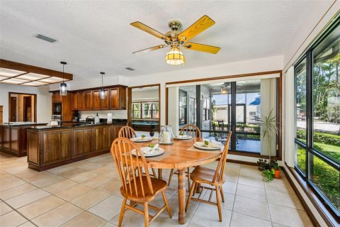 House in Middleburg, Florida 4 bedrooms, 403.47 sq.m. № 1899147 - photo 25