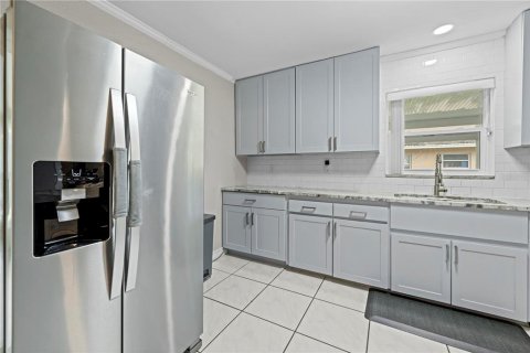 House in Spring Hill, Florida 2 bedrooms, 92.9 sq.m. № 1834713 - photo 14