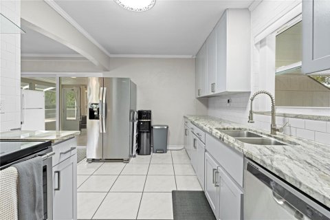 House in Spring Hill, Florida 2 bedrooms, 92.9 sq.m. № 1834713 - photo 21