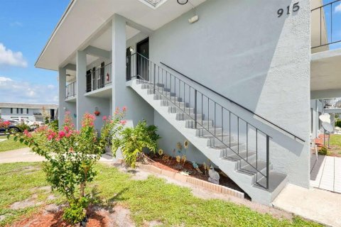 Copropriété à louer à Orlando, Floride: 2 chambres, 87.7 m2 № 2415422 - photo 2