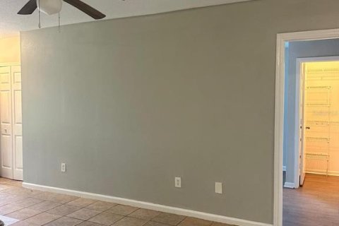 Villa ou maison à louer à Orlando, Floride: 3 chambres, 111.39 m2 № 2383993 - photo 23