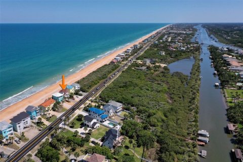 House in Flagler Beach, Florida 5 bedrooms, 228.54 sq.m. № 1650071 - photo 2