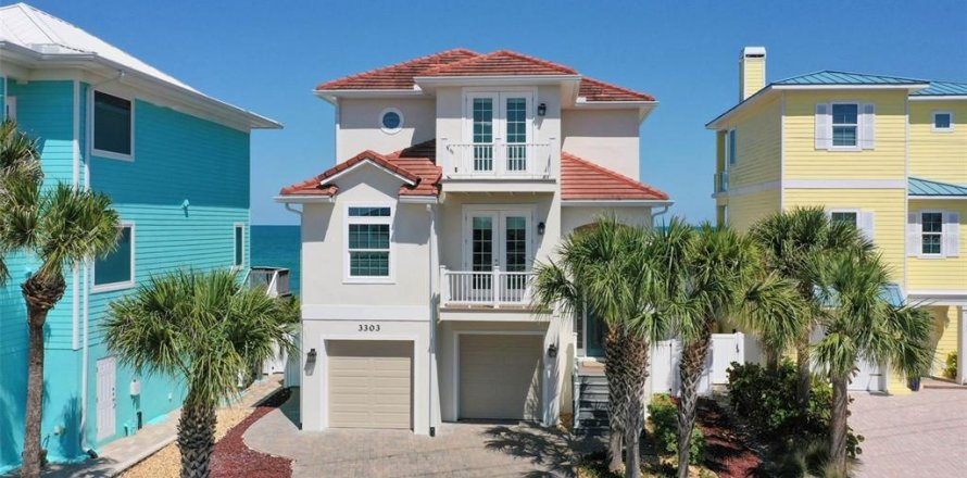 House in Flagler Beach, Florida 5 bedrooms, 228.54 sq.m. № 1650071