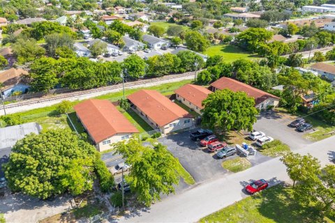 Commercial property in Pompano Beach, Florida 192.49 sq.m. № 2245351 - photo 23