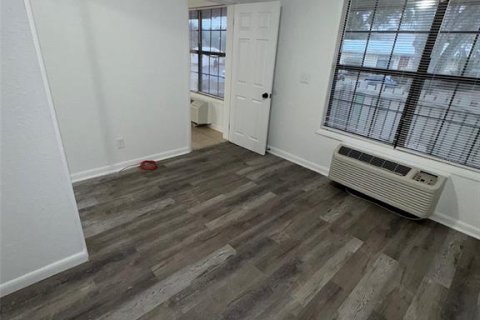Apartamento en alquiler en Leesburg, Florida, 1 dormitorio, 53.51 m2 № 1540229 - foto 13
