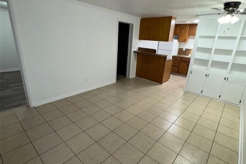 Apartamento en alquiler en Leesburg, Florida, 1 dormitorio, 53.51 m2 № 1540229 - foto 4