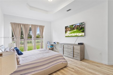 Villa ou maison à vendre à Doral, Floride: 4 chambres, 202.34 m2 № 1989481 - photo 16