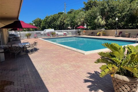 Copropriété à louer à North Miami, Floride: 1 chambre, 66.33 m2 № 1998152 - photo 15