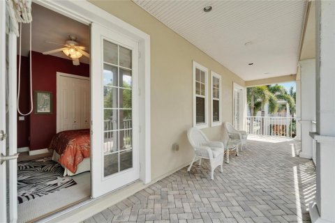 House in Apollo Beach, Florida 4 bedrooms, 379.88 sq.m. № 1878283 - photo 26