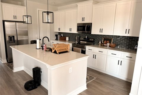 Casa en venta en Ocala, Florida, 4 dormitorios, 177.63 m2 № 2111584 - foto 4