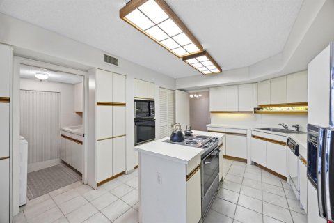 Купить кондоминиум в Бока-Ратон, Флорида 6 комнат, 216.46м2, № 2147076 - фото 11