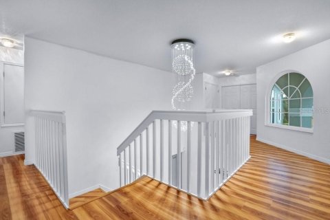 House in Kissimmee, Florida 5 bedrooms, 362.04 sq.m. № 2142085 - photo 20