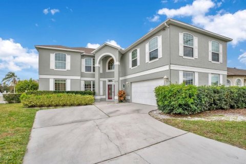 House in Kissimmee, Florida 5 bedrooms, 362.04 sq.m. № 2142085
