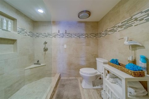 Снять в аренду кондоминиум в Редингтон-Шорс, Флорида 2 спальни, 113.34м2, № 1916478 - фото 25