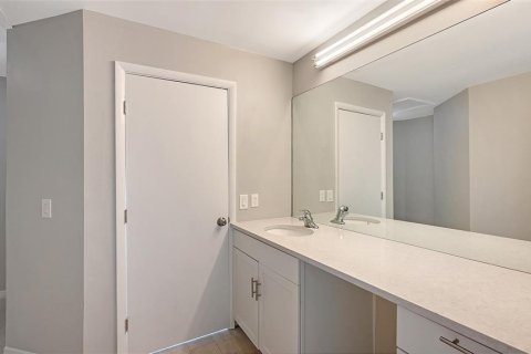 Villa ou maison à vendre à Bradenton, Floride: 3 chambres, 116.5 m2 № 1914105 - photo 16