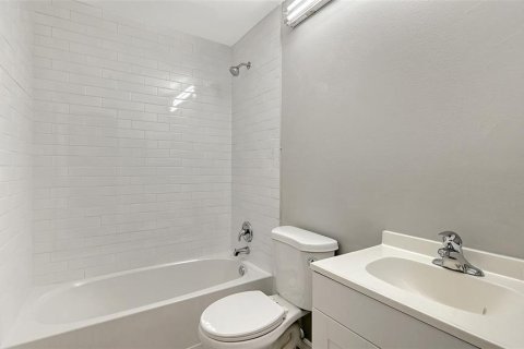 Casa en venta en Bradenton, Florida, 3 dormitorios, 116.5 m2 № 1914105 - foto 21