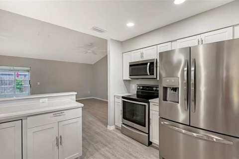 Casa en venta en Bradenton, Florida, 3 dormitorios, 116.5 m2 № 1914105 - foto 12