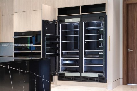 Casa en venta en Davie, Florida, 5 dormitorios, 559.18 m2 № 2035700 - foto 10