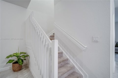 Adosado en venta en Homestead, Florida, 3 dormitorios, 157.47 m2 № 2002547 - foto 11