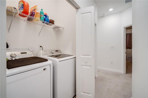 Adosado en venta en Homestead, Florida, 3 dormitorios, 157.47 m2 № 2002547 - foto 20