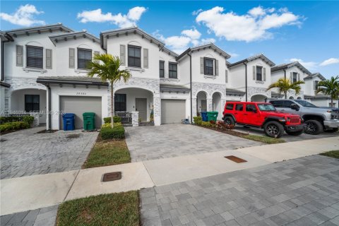 Adosado en Homestead, Florida 3 dormitorios, 157.47 m2 № 2002547