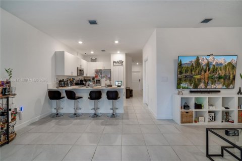 Adosado en venta en Homestead, Florida, 3 dormitorios, 157.47 m2 № 2002547 - foto 7