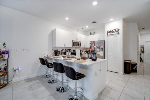 Adosado en venta en Homestead, Florida, 3 dormitorios, 157.47 m2 № 2002547 - foto 6