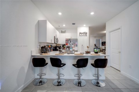 Adosado en venta en Homestead, Florida, 3 dormitorios, 157.47 m2 № 2002547 - foto 5