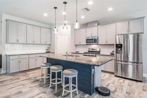 Casa en venta en Odessa, Florida, 4 dormitorios, 259.2 m2 № 1854127 - foto 9