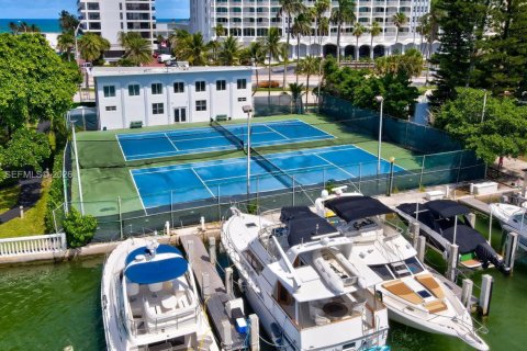 Купить кондоминиум в Майами-Бич, Флорида 2 спальни, 114.27м2, № 2005831 - фото 23