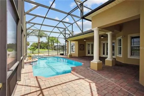 Casa en venta en Kissimmee, Florida, 5 dormitorios, 425.49 m2 № 2302820 - foto 6