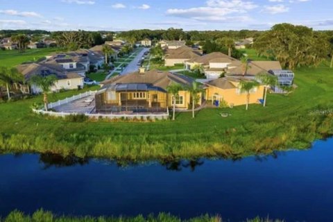 Casa en venta en Kissimmee, Florida, 5 dormitorios, 425.49 m2 № 2302820 - foto 5