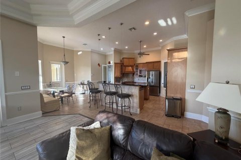 Casa en venta en Kissimmee, Florida, 5 dormitorios, 425.49 m2 № 2302820 - foto 15