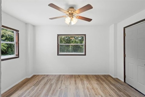 House in DeLand, Florida 2 bedrooms, 137.22 sq.m. № 1876234 - photo 21