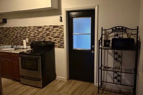 Casa en alquiler en Miami Gardens, Florida, 3 dormitorios, 78.04 m2 № 2031711 - foto 15