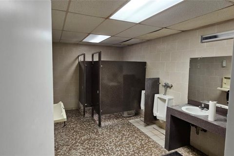 Immobilier commercial à vendre à Seminole, Floride: 1022.85 m2 № 2355865 - photo 8