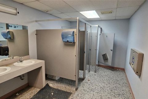 Immobilier commercial à vendre à Seminole, Floride: 1022.85 m2 № 2355865 - photo 15