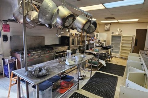 Immobilier commercial à vendre à Seminole, Floride: 1022.85 m2 № 2355865 - photo 13