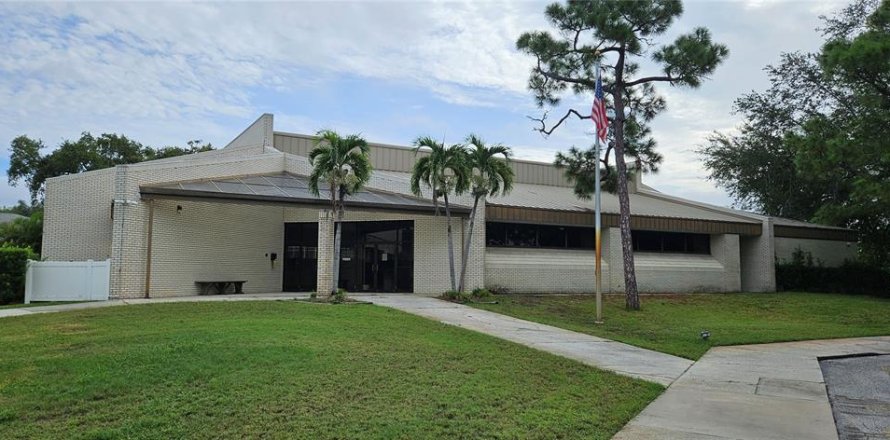 Immobilier commercial à Seminole, Floride 1022.85 m2 № 2355865