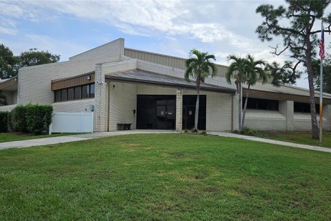 Immobilier commercial à vendre à Seminole, Floride: 1022.85 m2 № 2355865 - photo 2