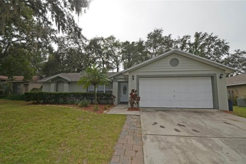 House in Apopka, Florida 3 bedrooms, 141.77 sq.m. № 1915822 - photo 1