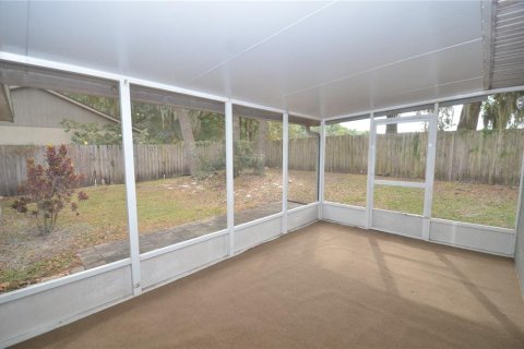 House in Apopka, Florida 3 bedrooms, 141.77 sq.m. № 1915822 - photo 14