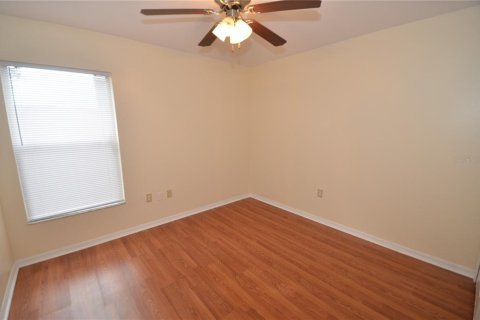 House in Apopka, Florida 3 bedrooms, 141.77 sq.m. № 1915822 - photo 13