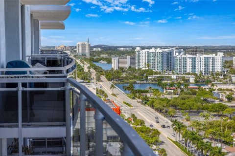 Снять в аренду кондоминиум в Норт-Бей-Виллидж, Флорида 2 спальни, 161.19м2, № 1939108 - фото 22